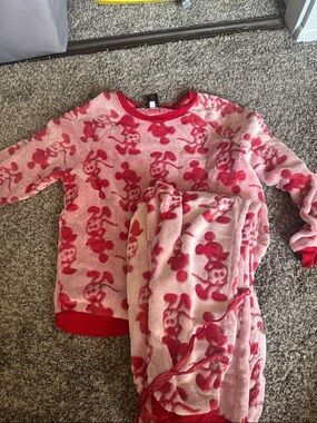 Disney Pink & Red Minnie Mouse Plush Pajama Set
